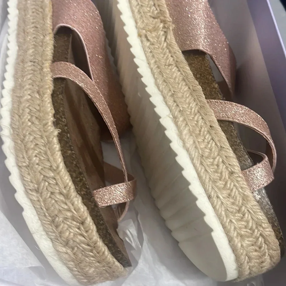 Madden Girl Metallic Rose Gold Espadrilles Sandal Size 7.5 platform